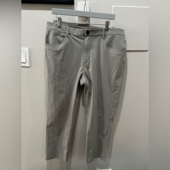 Vuori Pants Mens 36x25 Gray Meta Chino Stretch Casual Performance V430-S - Picture 1 of 6